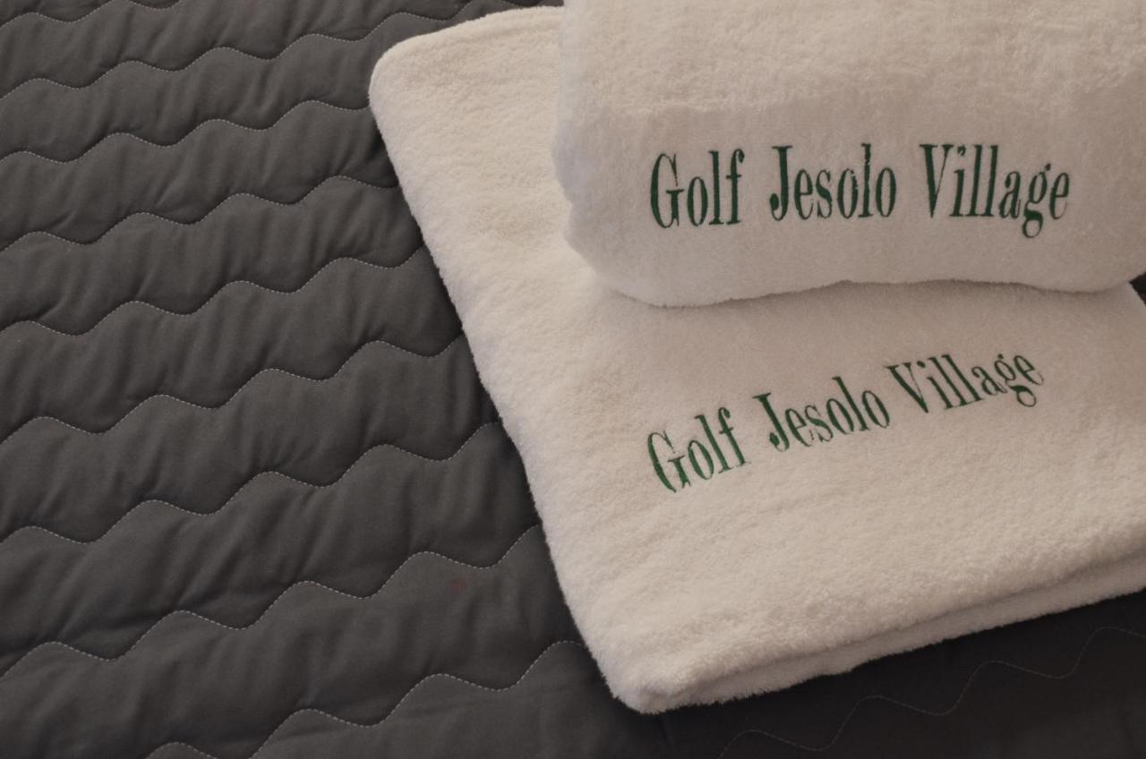 Golf Jesolo Village ➔ Attico Con Piscina Exterior photo